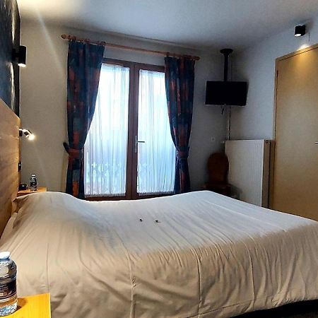 Hotel Les Bruyeres Alpe d'Huez Exterior photo