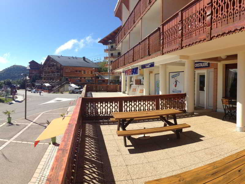 Hotel Les Bruyeres Alpe d'Huez Exterior photo